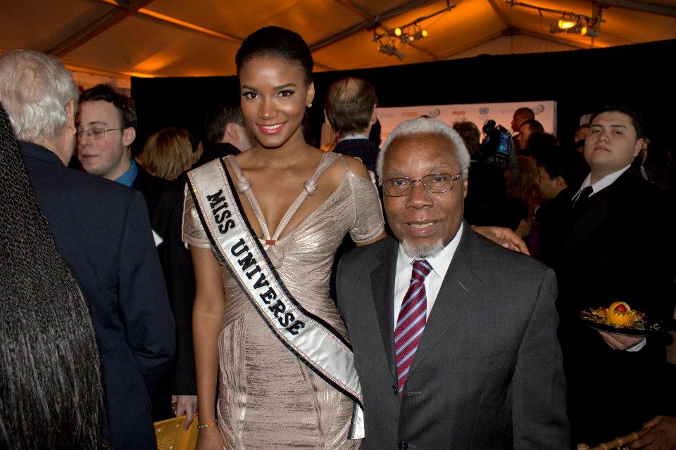  MISS UNIVERSE 2011 OFFICIAL THREAD: Leila Lopes (Angola) - Page 12 Lp1